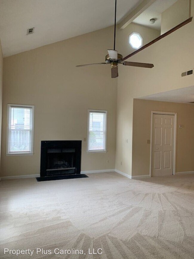 Building Photo - 118 Lullwater Dr