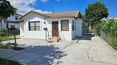 Building Photo - 421 Ardmore Rd