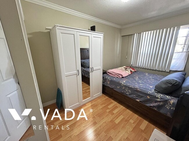 Photo du bâtiment - 2 Bedroom Apartment Rental 303-9405 120th ...