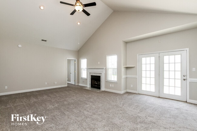 Building Photo - 12118 Ilse Helene Ln