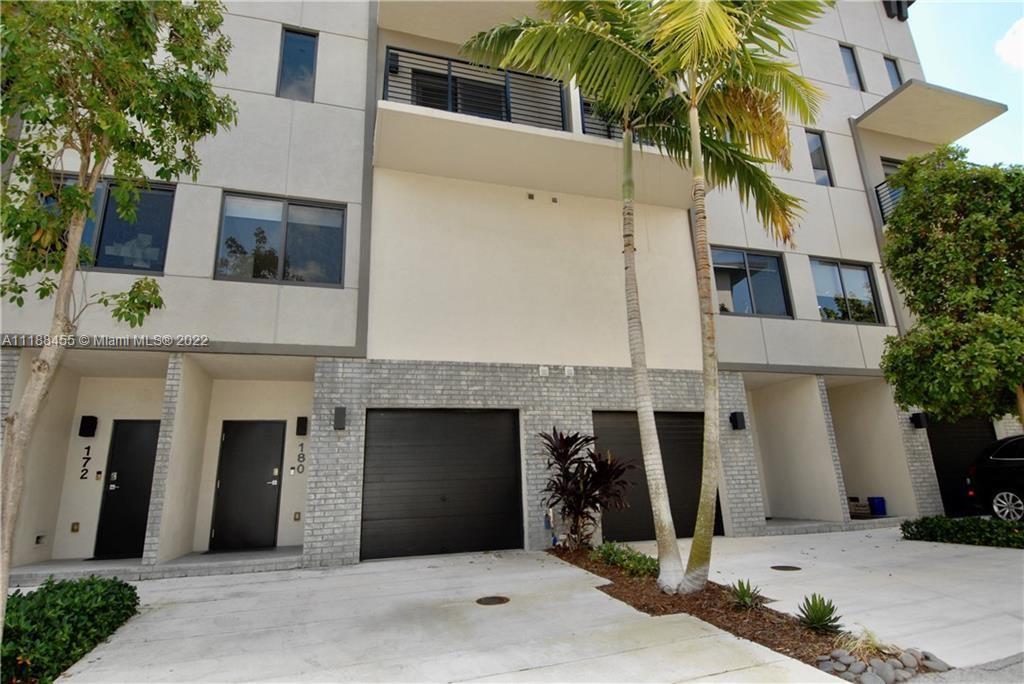 180 SE 4th Terrace, Pompano Beach, FL 33060 Townhome Rentals in
