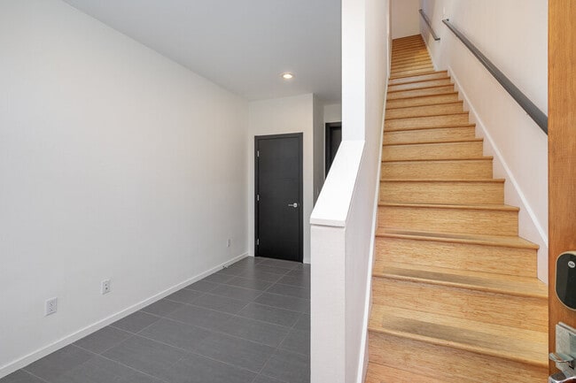 Foto del edificio - 206 22nd Ave