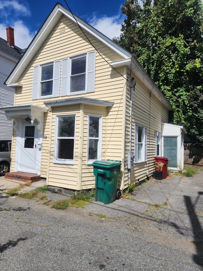 Foto del edificio - 39 W L St