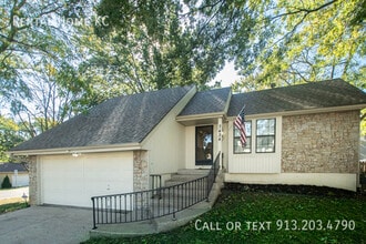 Building Photo - 7434 Santa Fe Dr