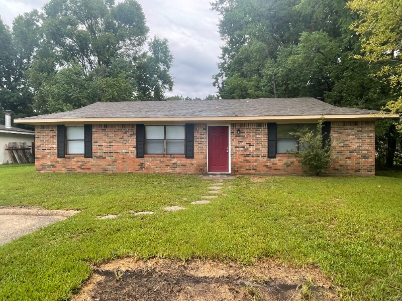 1617 Espoir Dr, Leesville, LA 71446 House Rental in Leesville, LA