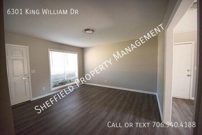 Building Photo - Home Available Today!!