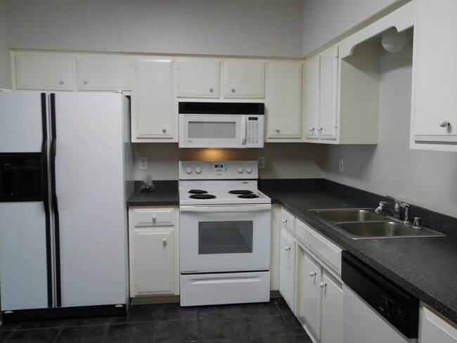 Foto del edificio - 317 Bainbridge Dr