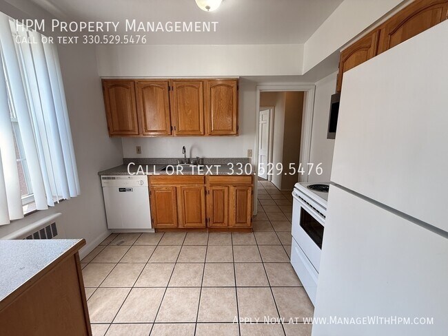 Foto del edificio - 3270 Warrensville Center Rd