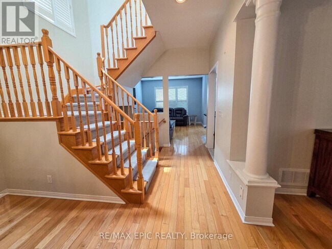 Building Photo - 156 Forestwood St