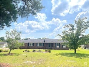 Building Photo - 368 Rock Hill Rd