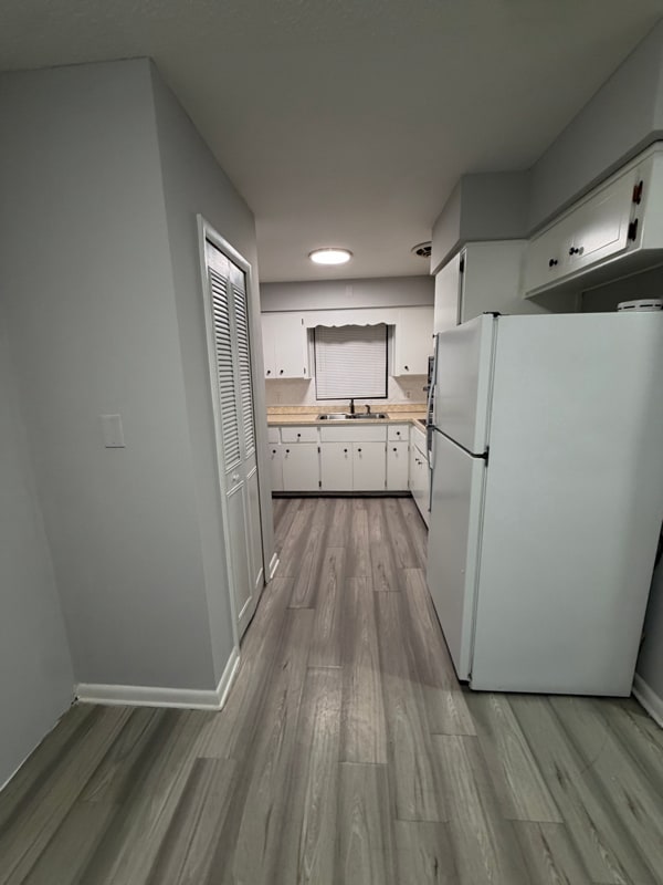 Building Photo - 6022 Tavendale Dr