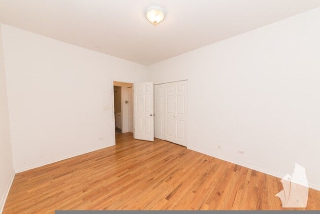 Foto del edificio - 1022 N Damen Ave