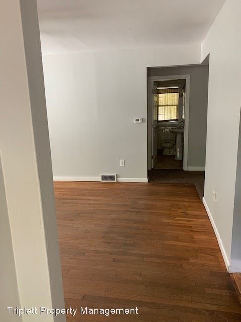 Foto del edificio - 4 br, 1 bath House - 611 11th Street