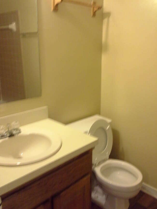 Building Photo - 4541 Melissa Ct W