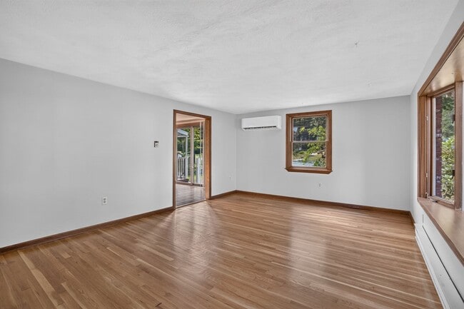 Foto del edificio - 375 Kendall Rd