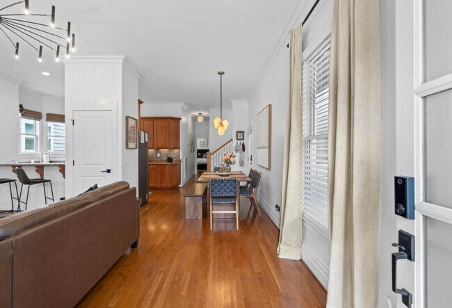 Foto del edificio - 315 Augusta Ave