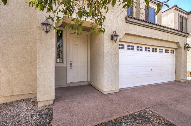 Building Photo - 10057 Bonterra Ave