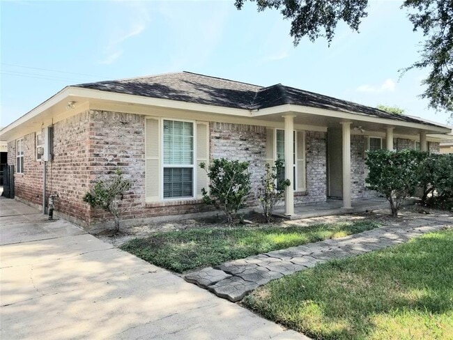 Building Photo - 11903 Chessington Dr