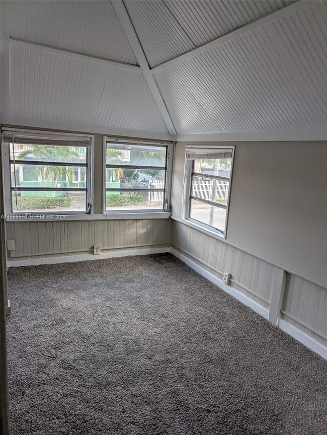 Building Photo - 700 Boston Ave