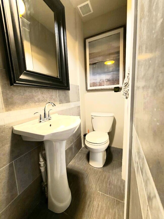 Foto del edificio - 443 E 141st St