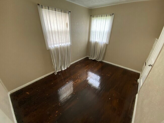 Foto del edificio - 834 S Kenmore St