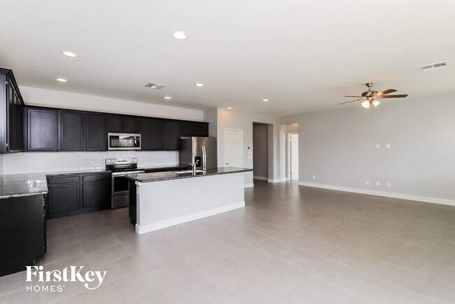Building Photo - 22639 E Creosote Dr