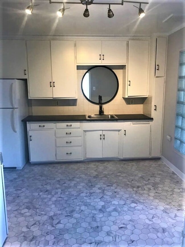 Foto del edificio - Beautiful 1BR/1BTH Downtown Sacramento