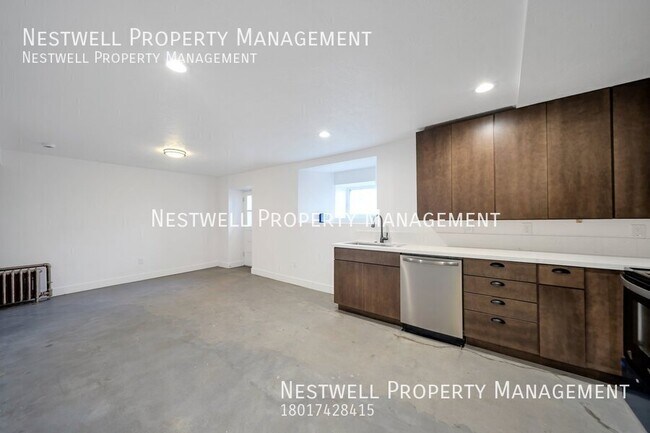 Foto del edificio - $250 OFF 1ST MONTHS RENT!  Renovated 1-bed...