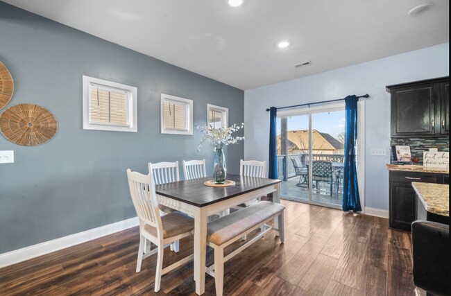 Foto del edificio - Spacious Clarksville Home on Golden Eagle Way | Pet Friendly | Decorative Fireplace | Great Layou...