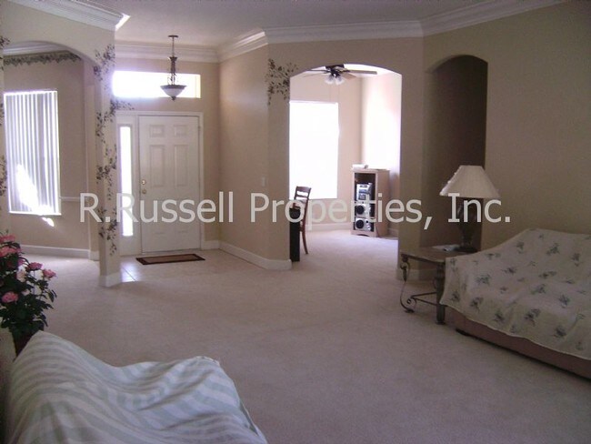 Building Photo - 484 N Pine Meadow Dr