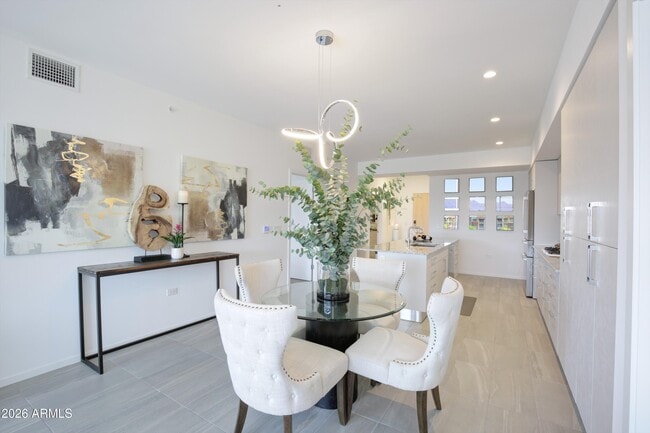 Foto del edificio - 7180 E Kierland Blvd