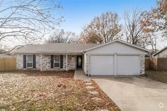 Building Photo - 7324 Maple Dr
