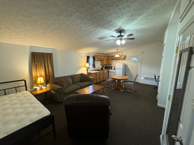 Foto del edificio - 10797 Huntington Rd