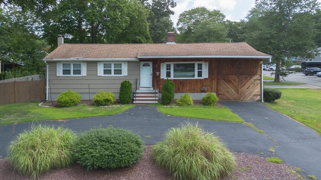 Primary Photo - 68 Breer Cir