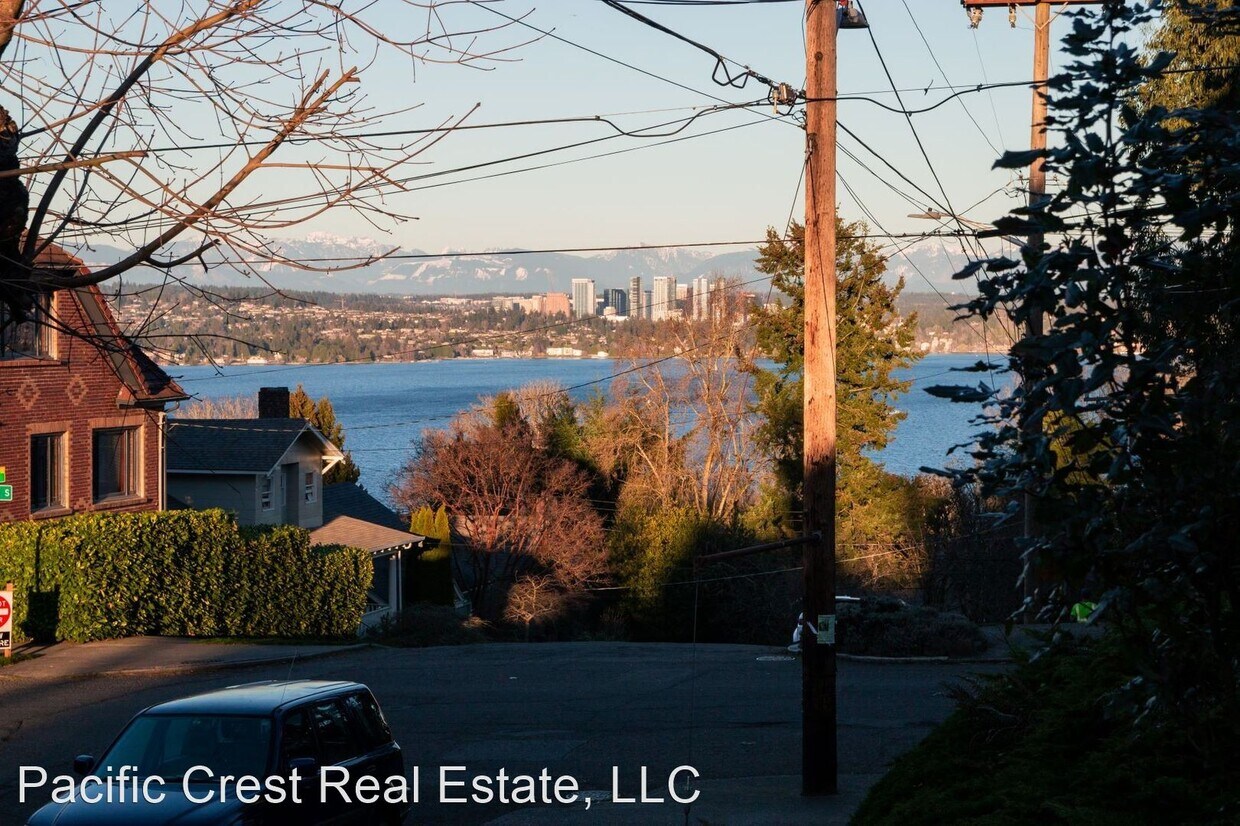 Primary Photo - 201 30th Ave S