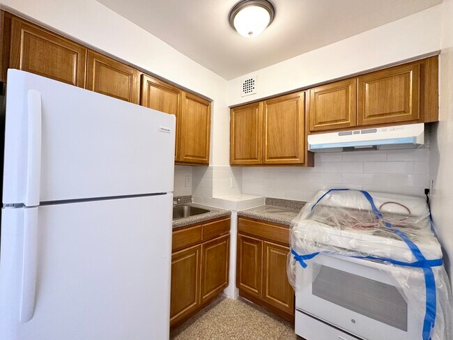 Foto del edificio - 747 E 226th St