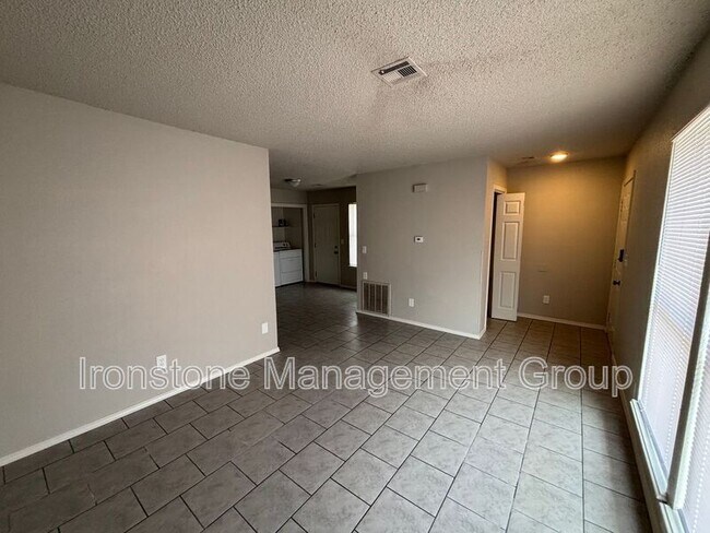Foto del edificio - 4426 S Union Ave