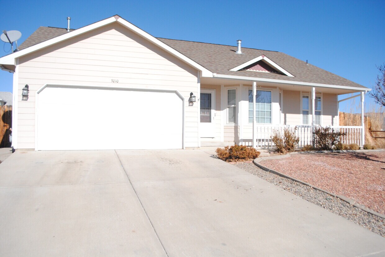 3010 Sunlight Dr, Grand Junction, CO 81504 House Rental in Grand