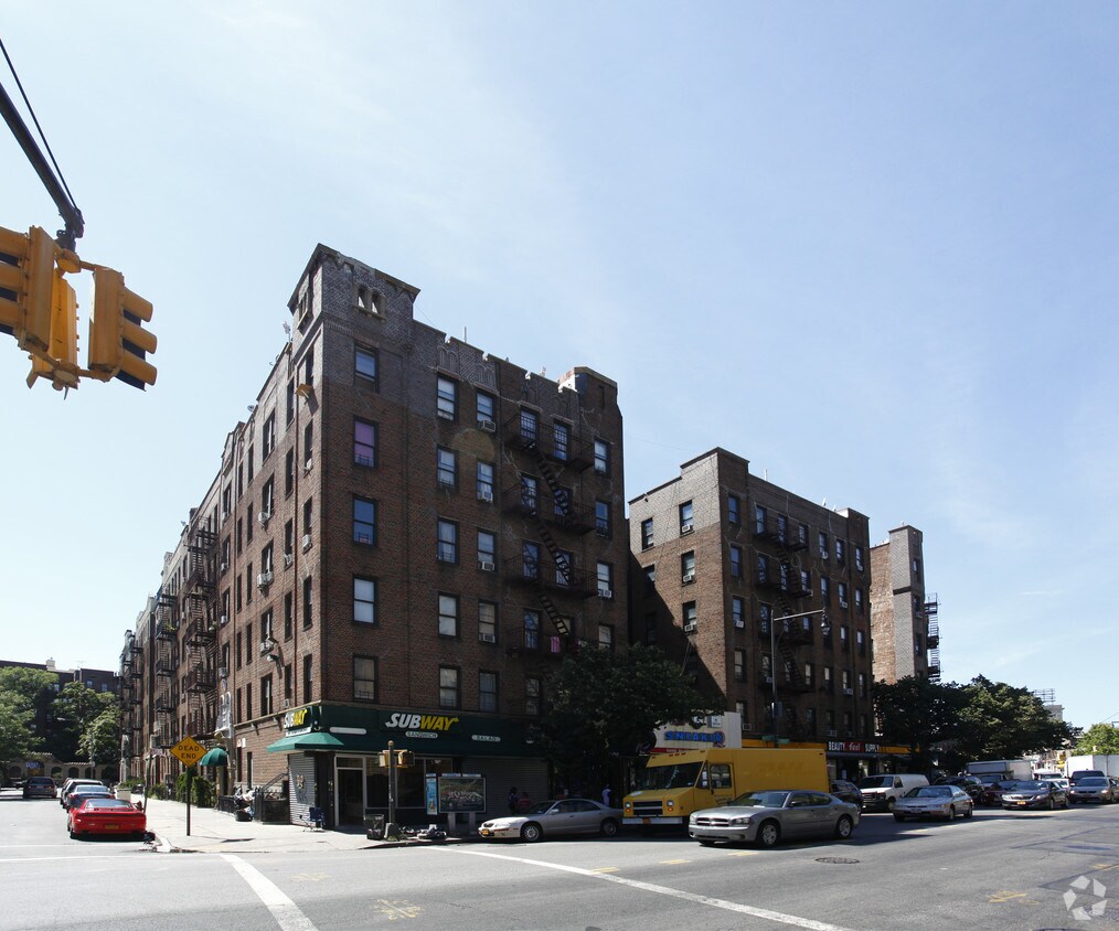 Primary Photo - 552-562 Flatbush Ave
