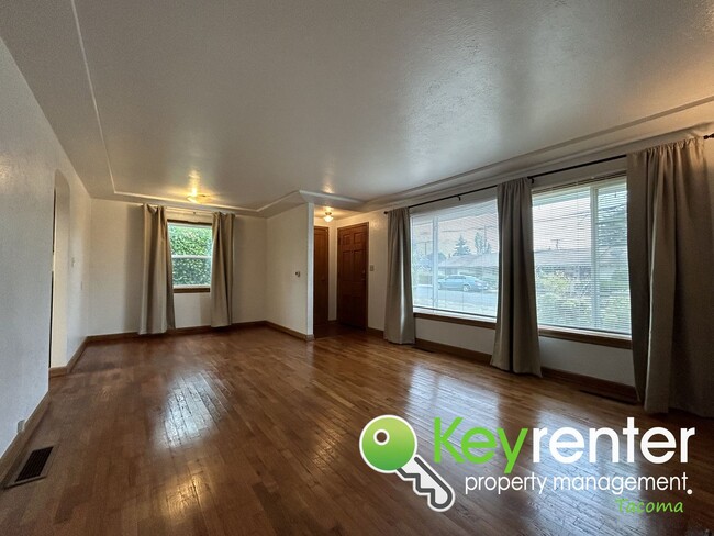 Foto del edificio - Cozy Tacoma 2Bed/2Bath Rambler Style House