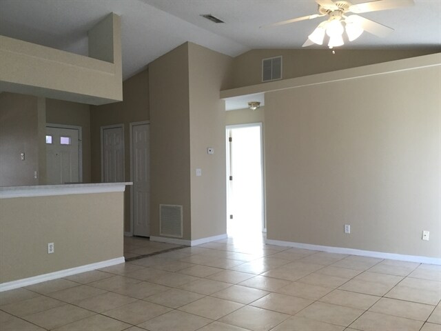 Foto del edificio - 11901 Windflower Ct