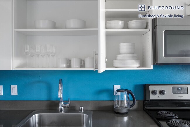 Foto del edificio - 5555 14th Ave NW