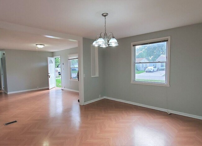 Building Photo - 607 Glen Ave