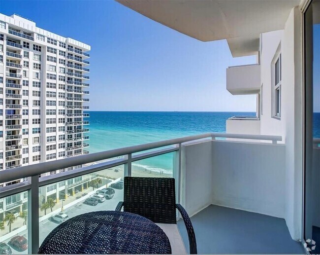 Building Photo - 3001 S Ocean Dr