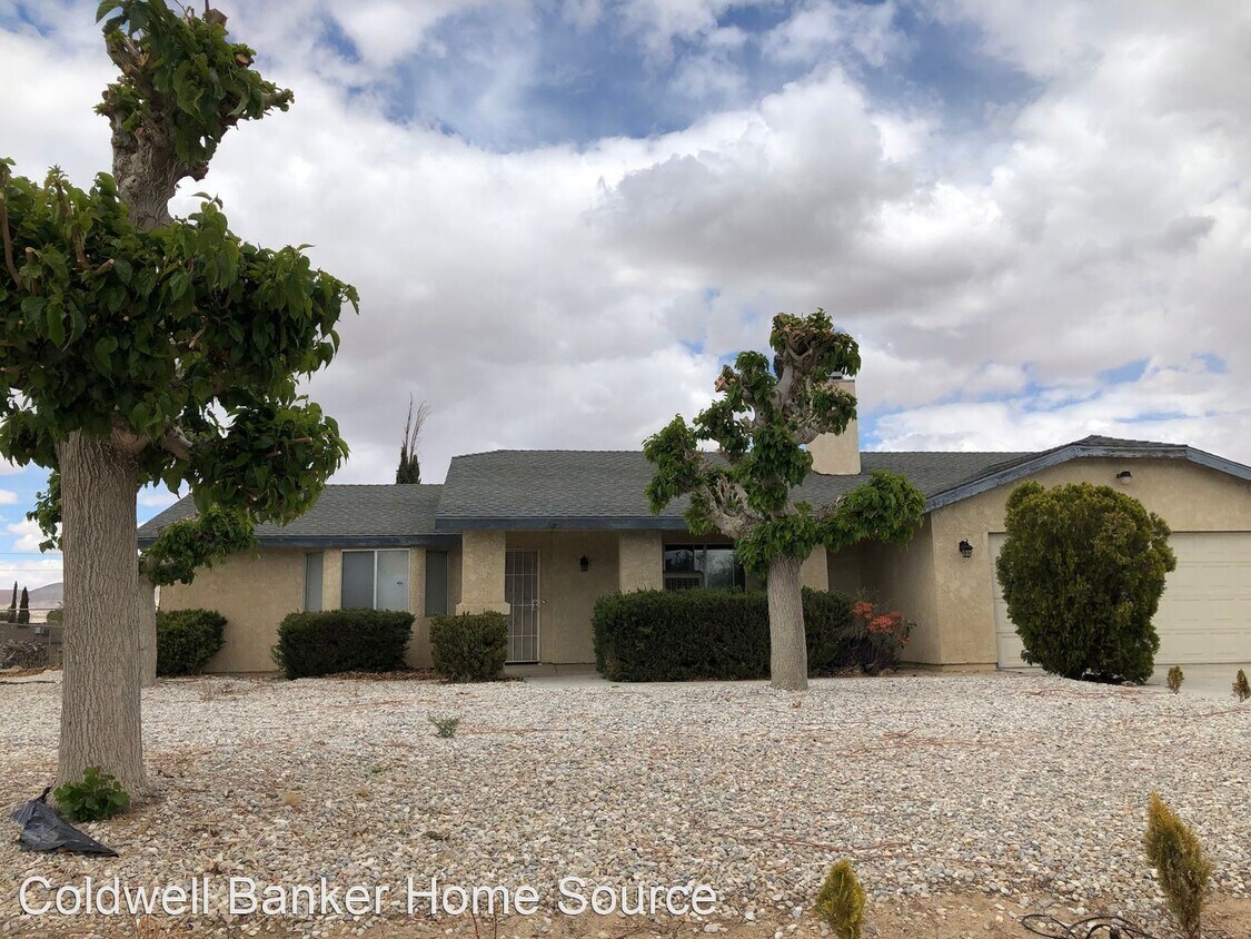 Foto principal - 3 br, 2 bath House - 16413 Solvang Ave.