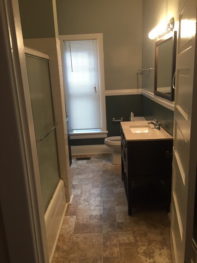 Foto principal - CONTINGENT ON CURRENT TENANTS NOT RENEWING