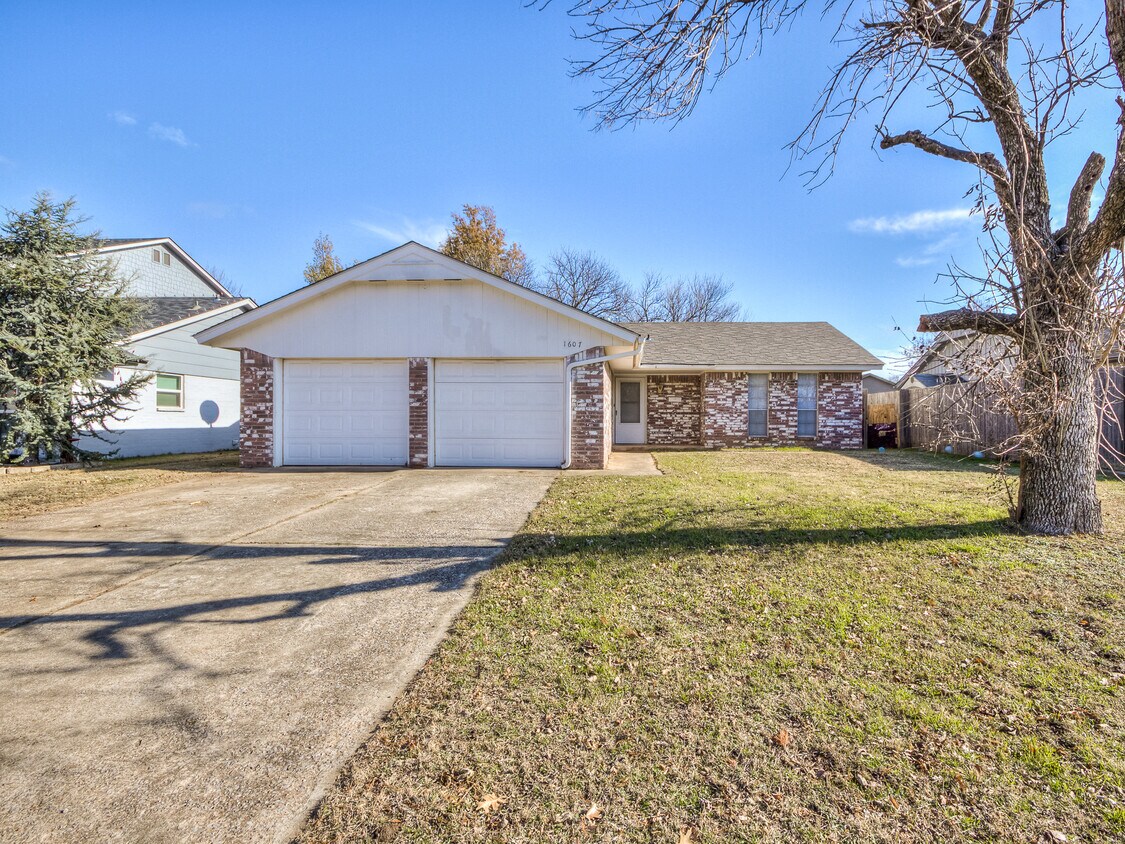 1607 Wind Hill Rd Norman, OK 73071 Alquileres en Norman, OK