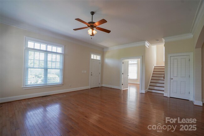 Building Photo - 509 Lees Ct St