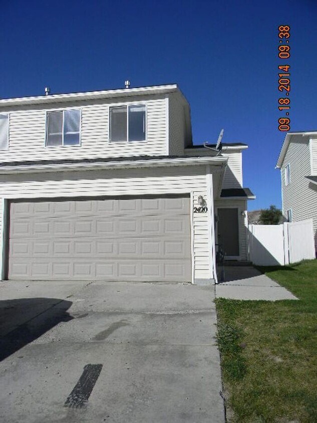 Primary Photo - Available Now! Call Rently at 888.883.1193...