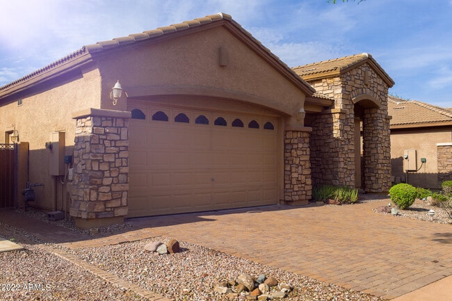 Foto del edificio - 3433 W Languid Ln